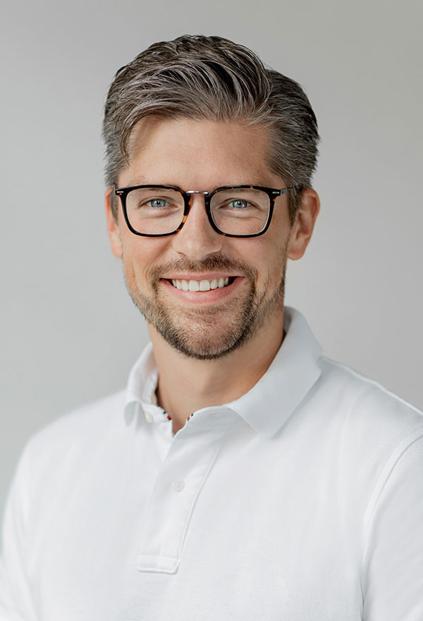 Dr. Daniel Martens